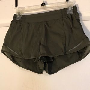 Lululemon Hotty Hot shorts